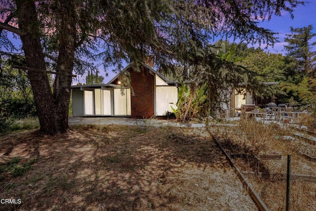 1412 Ellsworth Ct, Thousand Oaks, CA 91360 - view of front of house