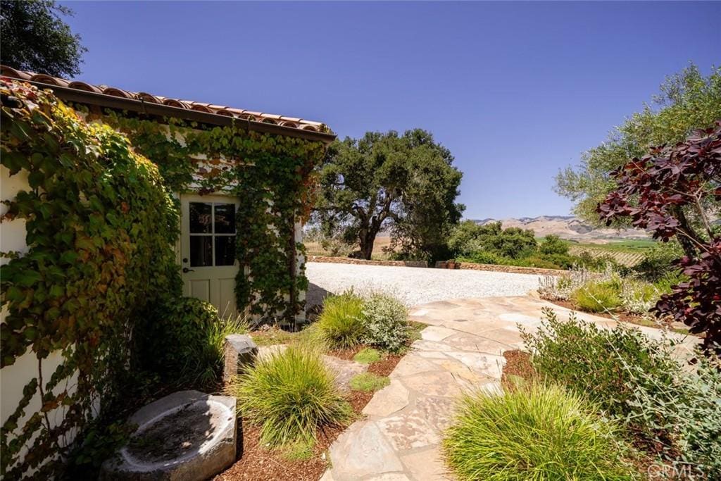740 Via Robles, San Luis Obispo, CA 93401 - view of yard