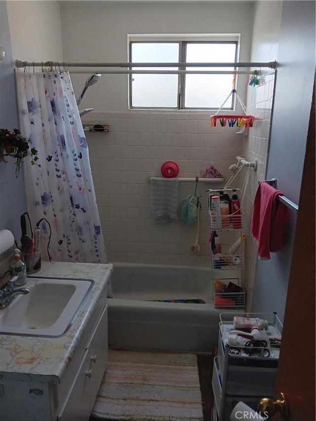 10007 Otis St, South Gate, CA 90280 - bathroom featuring shower / bath combo and vanity
