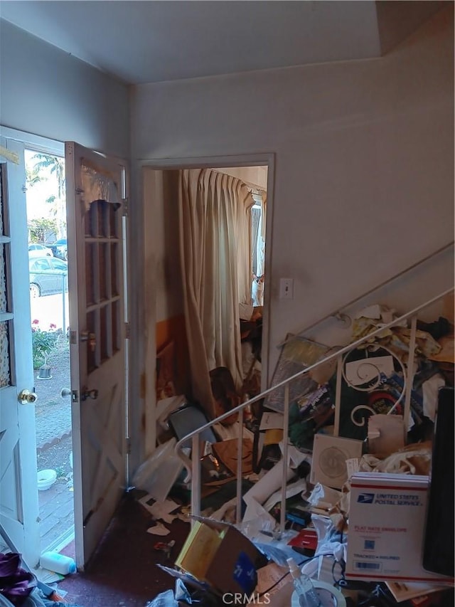 10007 Otis St, South Gate, CA 90280 - view of entrance foyer