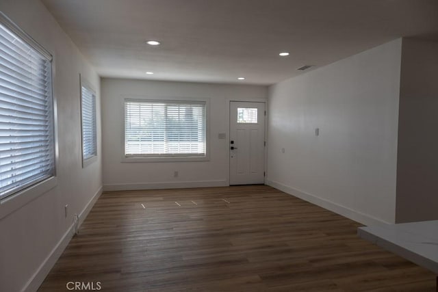 8666 Calaveras Ave, Rancho Cucamonga, CA 91730 - foyer featuring wood finished floors and recessed lighting