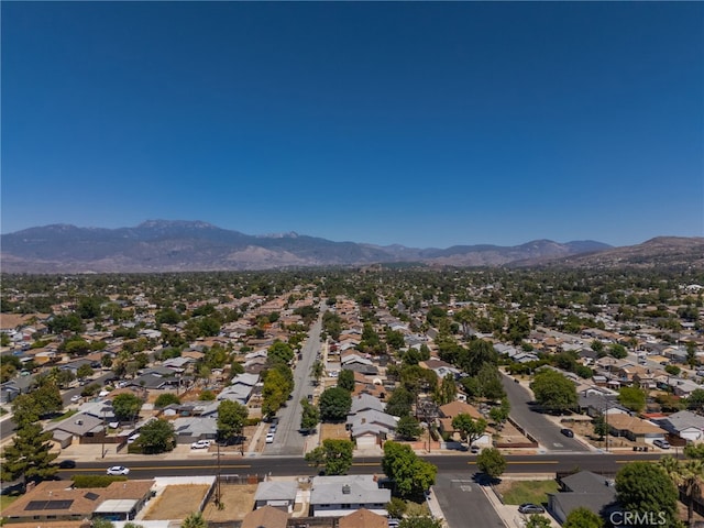 880 E Wright St, Hemet, CA 92543 - aerial view of residential area featuring mountains