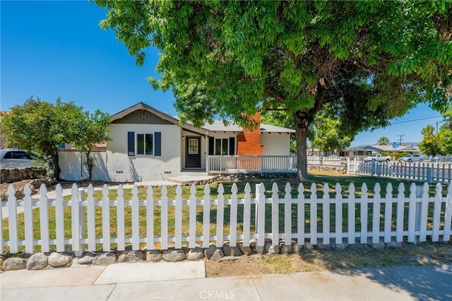 880 E Wright St, Hemet, CA 92543 - ranch-style home with a fenced front yard