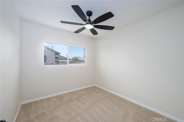 880 E Wright St, Hemet, CA 92543 - unfurnished room with light colored carpet and ceiling fan