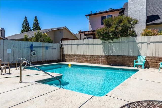 10710 El Camino Real Unit 14, Atascadero, CA 93422 - view of pool with a patio area and a fenced backyard