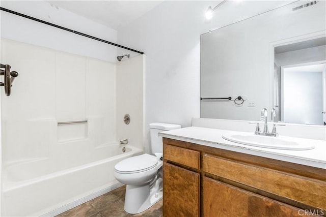 10710 El Camino Real Unit 14, Atascadero, CA 93422 - full bath featuring vanity and  shower combination