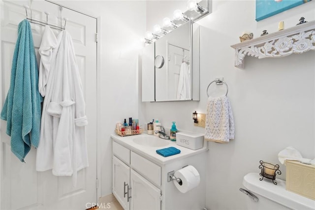 35 Columbia St, Pasadena, CA 91105 - bathroom featuring toilet and vanity