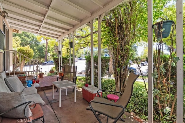 35 Columbia St, Pasadena, CA 91105 - view of patio / terrace