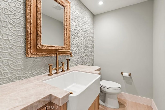 1817 W Bay Ave Unit A, Newport Beach, CA 92663 - bathroom featuring vanity and recessed lighting