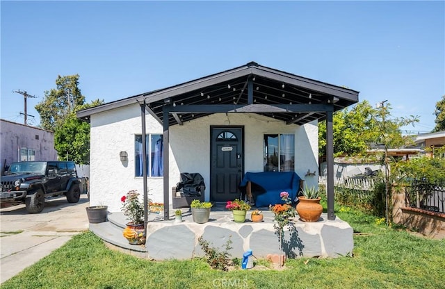 11001 Duncan Ave, Lynwood, CA 90262 - view of front of house featuring stucco siding