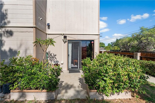 15060 Chatsworth St Unit E, San Fernando, CA 91345 - entrance to property