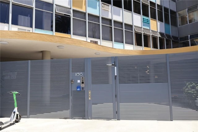 100 Atlantic Ave Unit 906, Long Beach, CA 90802 - view of gate
