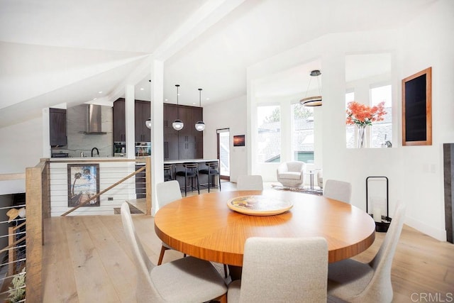 12794 Via Felino, Del Mar, CA 92014 - dining space featuring light wood-type flooring and recessed lighting
