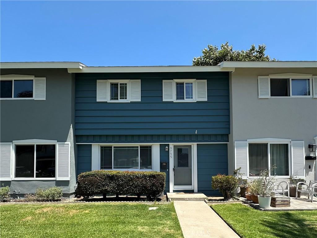9795 Continental Dr, Huntington Beach, CA 92646 - photo 1