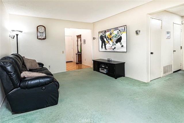5870 Winncliff Dr, Jurupa Valley, CA 92509 - view of carpeted living area