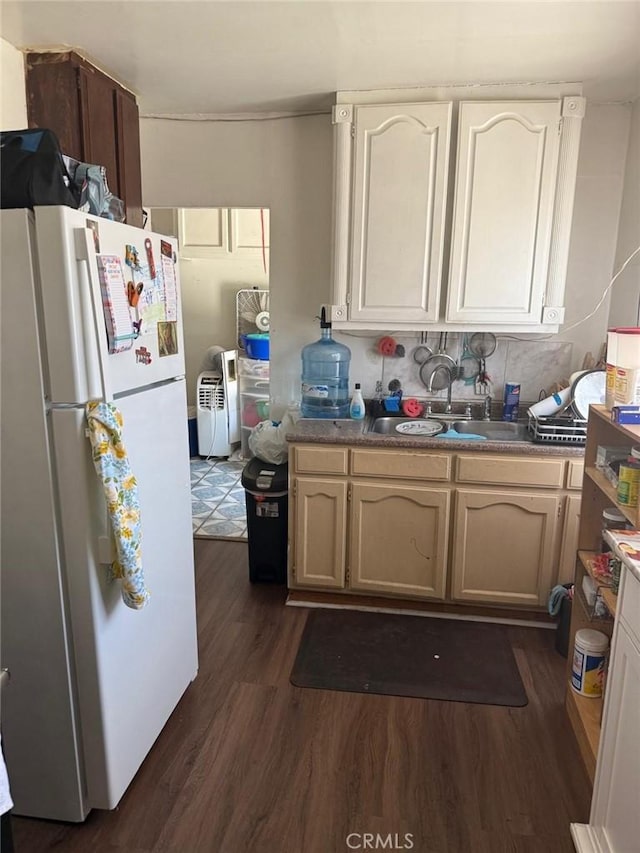 917 E 42nd St, Los Angeles, CA 90011 - photo 7