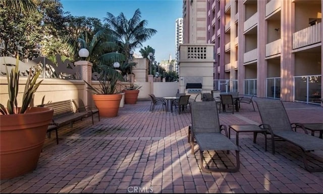 388 E Ocean Blvd Unit 718, Long Beach, CA 90802 - view of patio / terrace with outdoor dining area