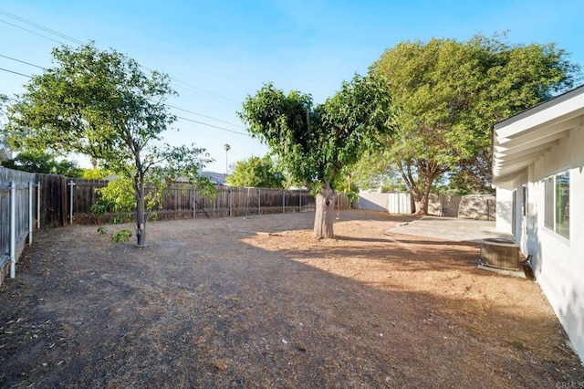 11233 Mountain, Riverside, CA 92505 - view of fenced backyard