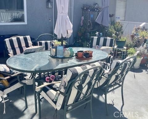 20823 Plum Cyn, Saugus, CA 91350 - view of patio featuring outdoor dining area