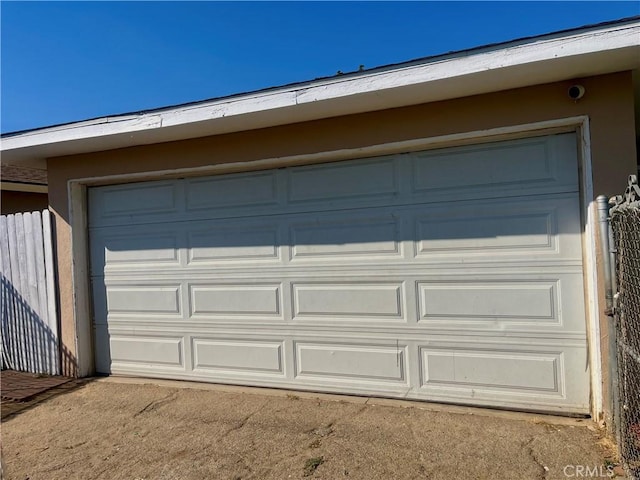 5617 29th St, Jurupa Valley, CA 92509 - view of garage