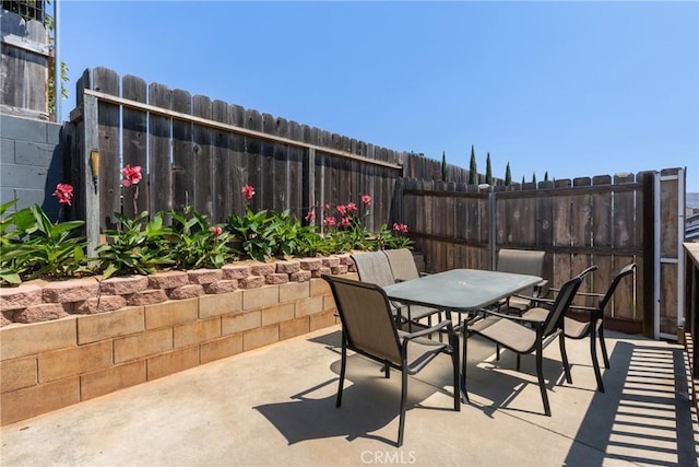 825 Rosana Pl, Nipomo, CA 93444 - view of patio / terrace featuring outdoor dining area