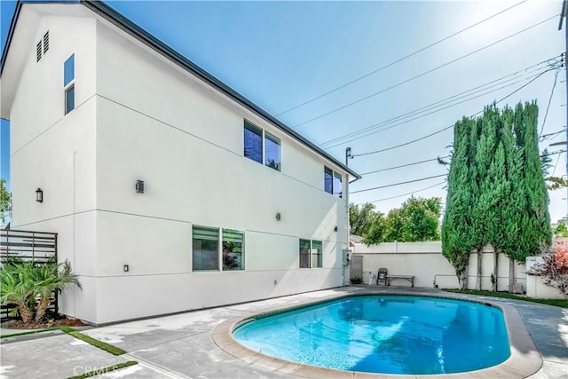 6943 Goodland Ave, North Hollywood, CA 91605 - view of swimming pool with a patio