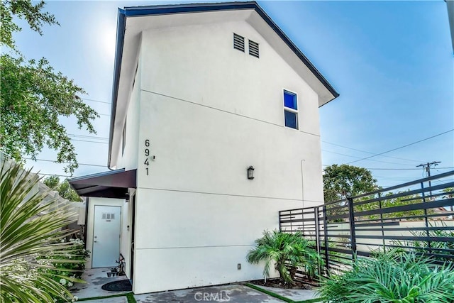 6943 Goodland Ave, North Hollywood, CA 91605 - view of property exterior with stucco siding