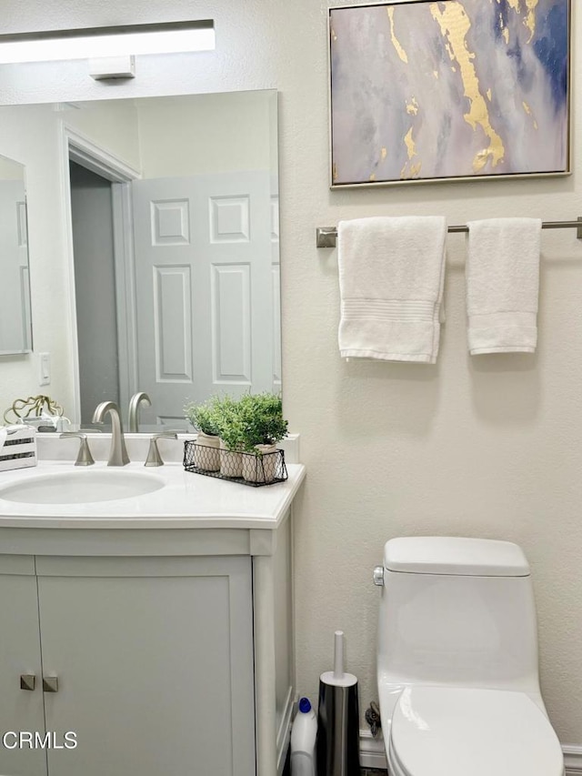 501 E Del Mar Blvd Unit 303, Pasadena, CA 91101 - bathroom with vanity and toilet