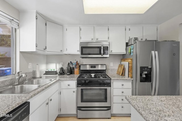 1716 Shoreline St, Camarillo, CA 93010 - kitchen with appliances with stainless steel finishes and white cabinets