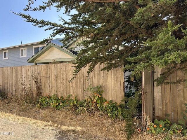 752 Stewart St Unit 1/2, Fort Bragg, CA 95437 - view of side of property