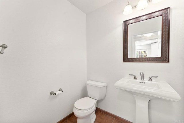 12032 Calle De Medio Unit 169, El Cajon, CA 92019 - half bath featuring toilet and tile patterned flooring