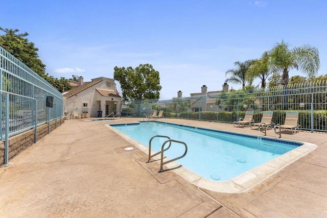 12032 Calle De Medio Unit 169, El Cajon, CA 92019 - community pool with a patio area