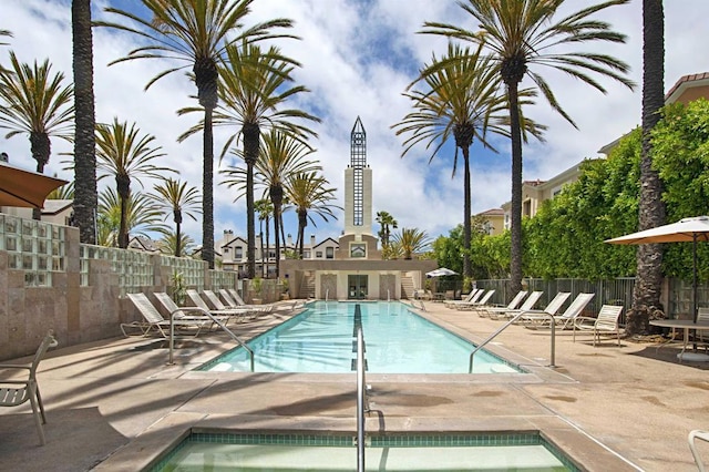 12672 Carmel Country Rd Unit 51, San Diego, CA 92130 - community pool featuring a patio