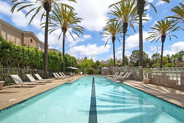 12672 Carmel Country Rd Unit 51, San Diego, CA 92130 - community pool with a patio area