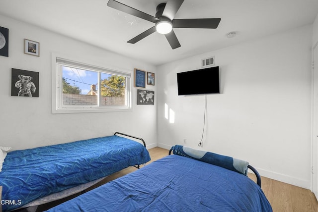 527 Keyser Rondo, Camarillo, CA 93010 - bedroom with light wood-style flooring and ceiling fan