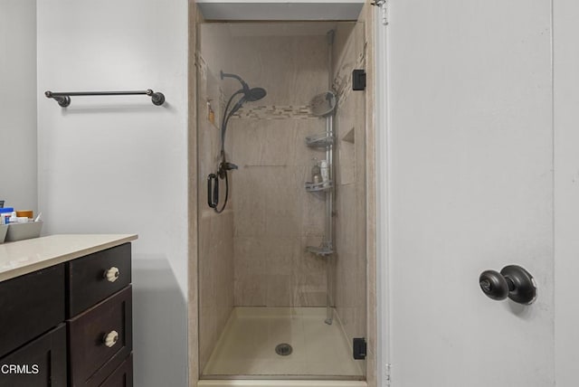 527 Keyser Rondo, Camarillo, CA 93010 - full bath with a shower stall and vanity