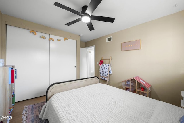 527 Keyser Rondo, Camarillo, CA 93010 - bedroom featuring wood finished floors, a closet, and a ceiling fan