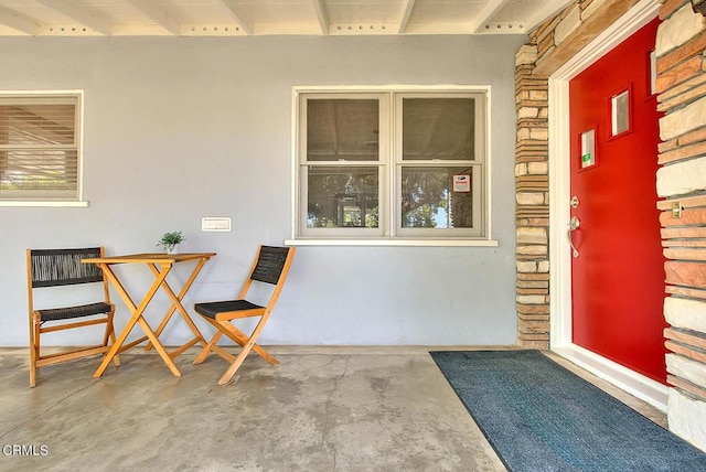 3671 Grayburn Rd, Pasadena, CA 91107 - property entrance