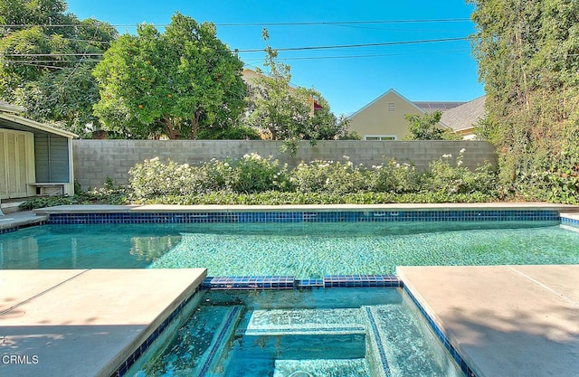 3671 Grayburn Rd, Pasadena, CA 91107 - view of swimming pool featuring a fenced backyard and a pool with connected hot tub