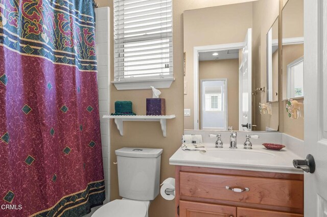 1776 Marsala Way, Camarillo, CA 93012 - full bathroom featuring vanity and a shower with curtain