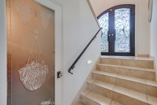 1906 S Patton Ave, San Pedro, CA 90732 - staircase with french doors and arched walkways