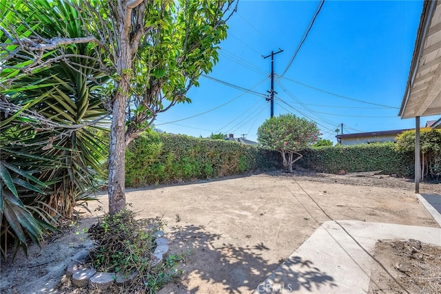 1014 W 185th St, Gardena, CA 90248 - fenced backyard featuring a patio