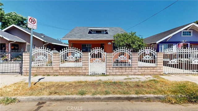 5854 Woodlawn Ave, Los Angeles, CA 90003 - photo 7