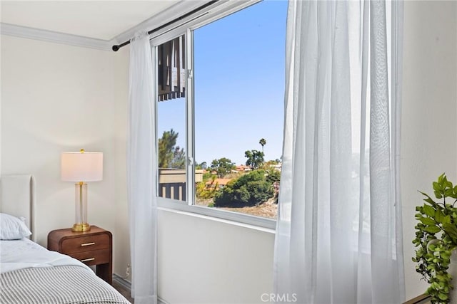 6542 Ocean Crest Dr Unit B208, Rancho Palos Verdes, CA 90275 - bedroom featuring multiple windows and crown molding