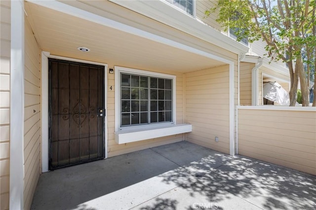 7038 De Celis Pl Unit 4, Van Nuys, CA 91406 - entrance to property