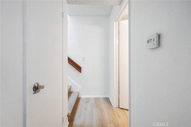 7038 De Celis Pl Unit 4, Van Nuys, CA 91406 - hallway featuring light wood finished floors