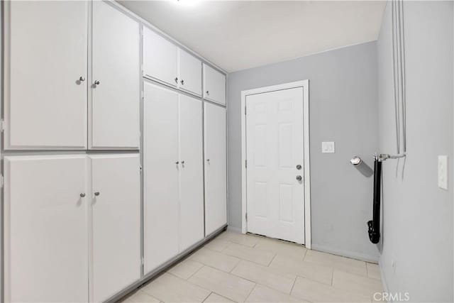 28296 Oregon Pl, Menifee, CA 92587 - foyer entrance with baseboards