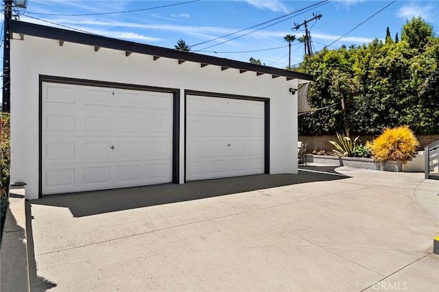 284 Chiquita St, Laguna Beach, CA 92651 - view of detached garage
