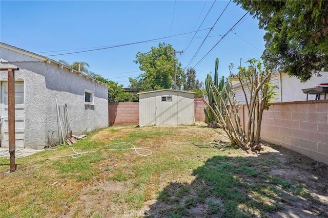 10018 San Vincente Ave, South Gate, CA 90280 - fenced backyard featuring a shed