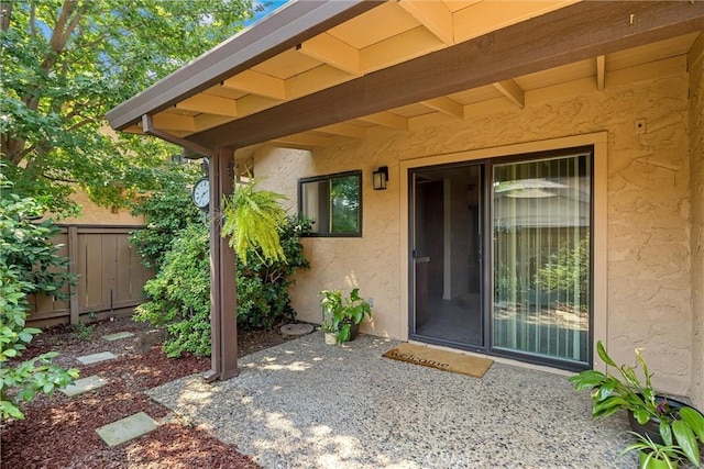 2665 Waverly Ct, Chico, CA 95973 - property entrance featuring stucco siding and a patio area